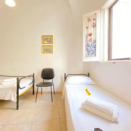 Holiday home Centro Storico Casa Mare E Poesia *